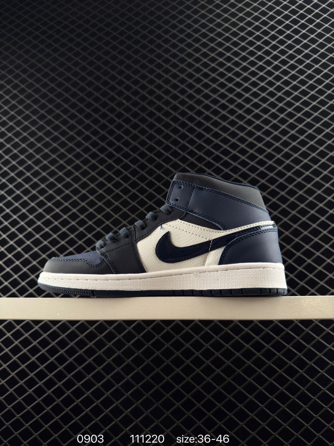 Nike Air Jordan 1 Mid AJ1